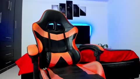 Snapshot of thiago_cp01 chatting on March 11, 2025, 9:13 am Thiago online show from March 11, 2025, 9:13 am