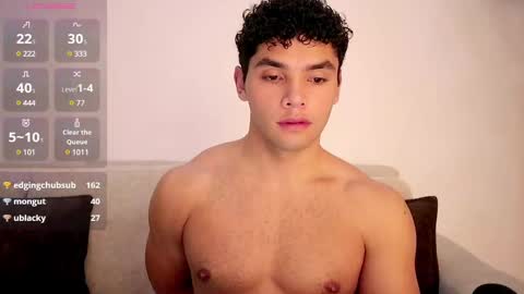 Snapshot of thiago_l chatting on March 1, 2025, 3:43 am Just Thiago online show from March 1, 2025, 3:43 am