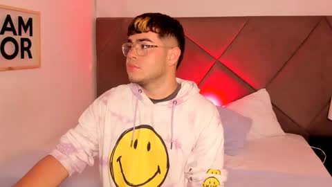 thiago_occonor online show from November 5, 2025, 1:44 pm