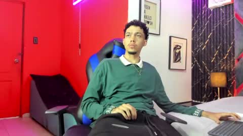 Snapshot of thiago_preston chatting on June 12, 2026, 7:57 pm Thiago online show from June 12, 2026, 7:57 pm