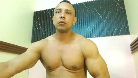 Snapshot of thiago_summers chatting on November 6, 2025, 2:18 pm Thiago Summers online show from November 6, 2025, 2:18 pm