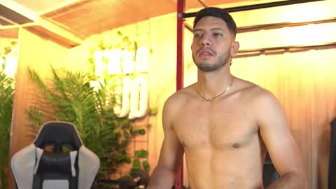 Snapshot of thiago_voss chatting on December 20, 2025, 12:34 pm Thiago online show from December 20, 2025, 12:34 pm