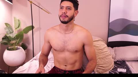 Snapshot of thiago_voss chatting on January 14, 2026, 12:44 pm Thiago online show from January 14, 2026, 12:44 pm