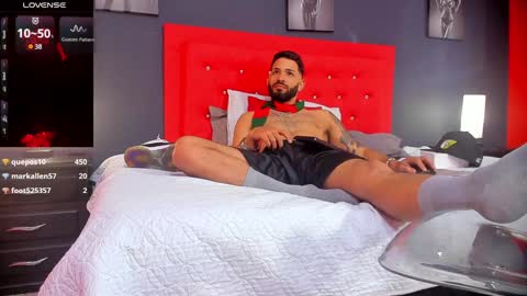 Thia Gomez online show from December 21, 2024, 4:03 pm