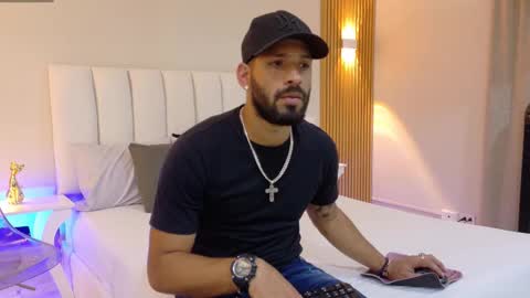 Snapshot of thiagomez17 chatting on February 23, 2026, 7:11 pm Thia Gomez online show from February 23, 2026, 7:11 pm