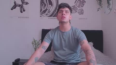 Snapshot of thiagoriver chatting on January 8, 2026, 7:16 pm Thiago River online show from January 8, 2026, 7:16 pm