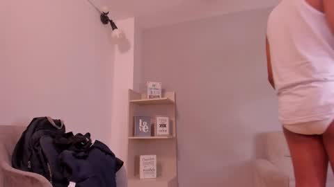 thiagovega_ online show from April 29, 2026, 6:17 am