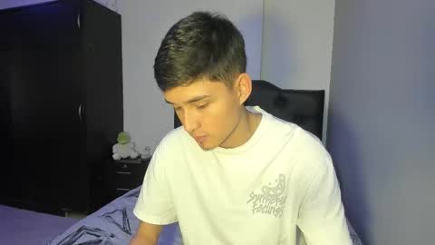 Thiago Wells online show from November 5, 2025, 7:03 pm