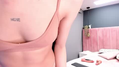 thiara_gh online show from June 27, 2026, 12:22 pm