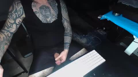 Snapshot of thicchogg chatting on February 15, 2026, 7:16 am thicchogg online show from February 15, 2026, 7:16 am