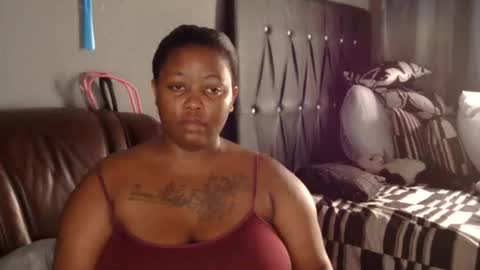 Snapshot of thickcaramel_p chatting on February 19, 2026, 10:33 am phindy online show from February 19, 2026, 10:33 am