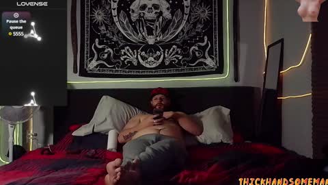 ThickHandsomeMan online show from December 3, 2024, 5:53 am