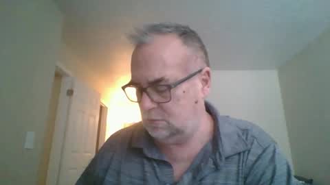 Snapshot of thickwhiteload chatting on February 23, 2026, 8:17 pm thickwhiteload online show from February 23, 2026, 8:17 pm