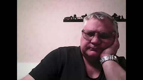 Snapshot of thierrysymp chatting on February 4, 2026, 5:41 pm Thierrysymp online show from February 4, 2026, 5:41 pm
