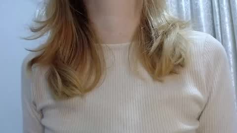 Snapshot of thin33 chatting on April 14, 2026, 2:06 am sara online show from April 14, 2026, 2:06 am