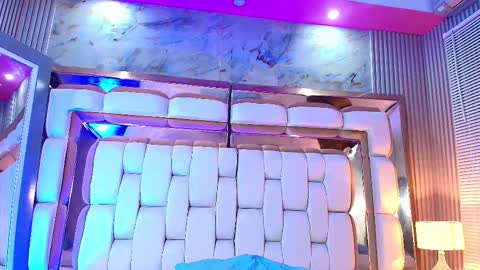 Snapshot of thin_eva chatting on January 2, 2025, 10:44 pm Eva online show from January 2, 2025, 10:44 pm