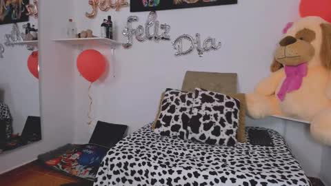 THIN PRINCESS  online show from February 21, 2025, 7:21 pm