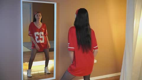 Lilly online show from May 25, 2026, 3:07 pm