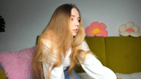 Snapshot of thisisamelia chatting on December 2, 2024, 1:57 pm Amelia shows on mondays fridays and sundays if anything changes im giving updates on my fansly online show from December 2, 2024, 1:57 pm