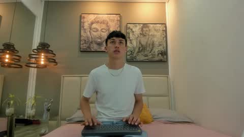 Thom online show from March 13, 2026, 11:39 am