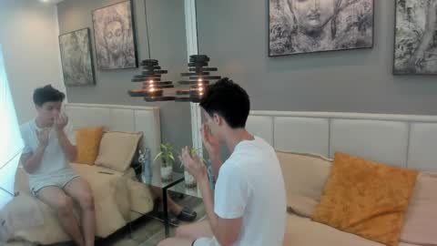 Thom online show from April 7, 2026, 11:21 am