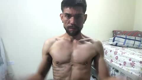 Snapshot of thomas2wood chatting on July 13, 2026, 11:07 pm Thomas2Wood online show from July 13, 2026, 11:07 pm
