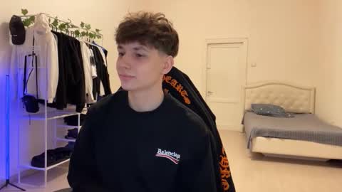 Thomas Hill online show from November 22, 2025, 8:19 pm