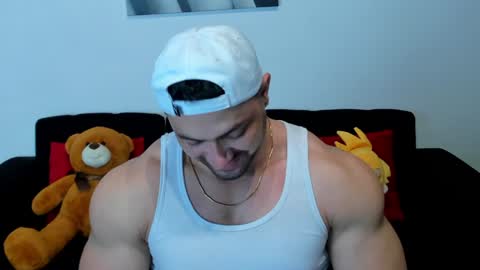 Thomas Brandon online show from February 2, 2025, 2:06 am