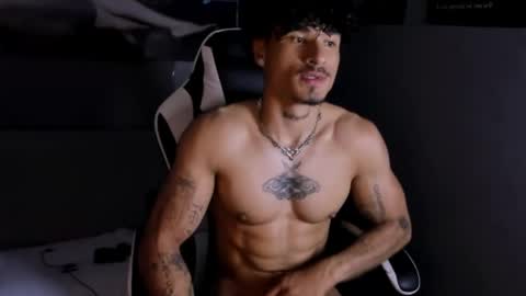 Snapshot of thomas_fit1 chatting on April 18, 2026, 6:06 am Thomas 3 JUST STAY AND BE MY LAST LOVE online show from April 18, 2026, 6:06 am