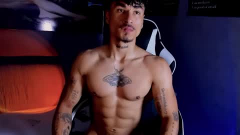 Snapshot of thomas_fit1 chatting on May 6, 2026, 4:08 am Thomas 3 JUST STAY AND BE MY LAST LOVE online show from May 6, 2026, 4:08 am