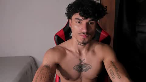 Snapshot of thomas_fit1 chatting on May 21, 2026, 3:35 am Thomas 3 JUST STAY AND BE MY LAST LOVE online show from May 21, 2026, 3:35 am
