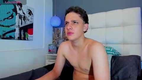 Snapshot of thomas_may4rs chatting on January 12, 2025, 7:53 am ---Thomas--- online show from January 12, 2025, 7:53 am