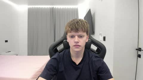 Tomas online show from April 8, 2026, 5:57 pm