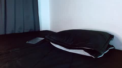 thomas_spellman online show from April 12, 2026, 7:52 pm