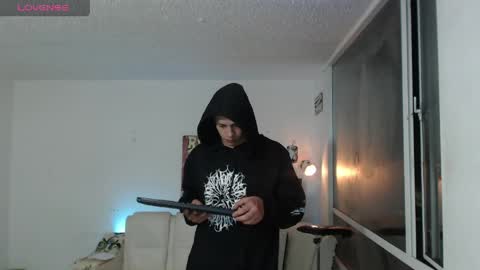 thomasjons online show from April 18, 2026, 4:27 am