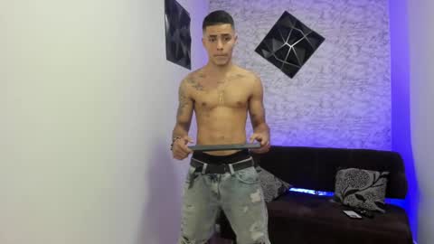 thomass_conor online show from March 10, 2025, 11:49 pm