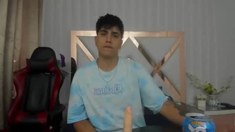 Snapshot of thomasthund chatting on January 8, 2026, 1:02 pm thomasthund online show from January 8, 2026, 1:02 pm