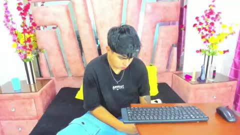 Snapshot of thomasthund chatting on January 10, 2026, 1:02 pm thomasthund online show from January 10, 2026, 1:02 pm