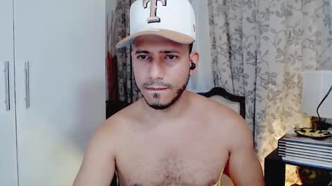 Snapshot of thommerxxx chatting on March 6, 2026, 4:31 am Thom online show from March 6, 2026, 4:31 am