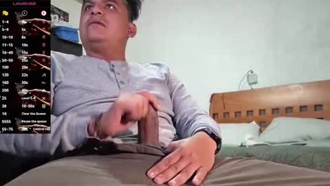 thor0200 online show from February 7, 2026, 2:37 am