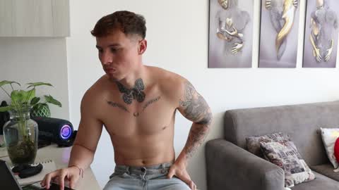 Sebastian online show from December 8, 2024, 3:56 pm