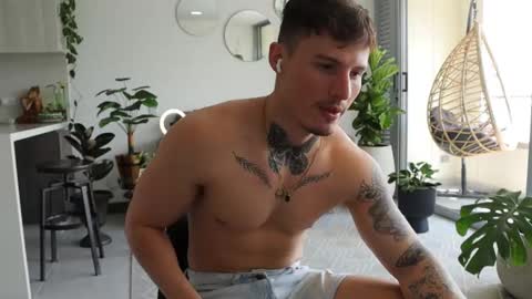 Sebastian online show from February 15, 2025, 4:34 pm