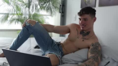 Sebastian online show from March 3, 2025, 6:12 pm