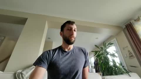 throwawayafteruse20202 online show from November 20, 2025, 5:12 pm