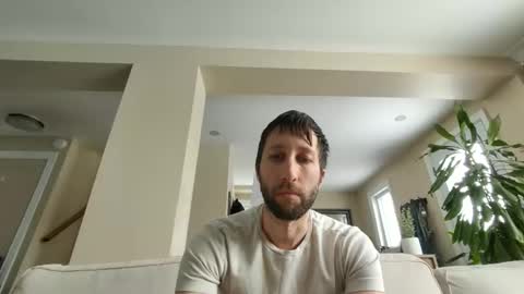 throwawayafteruse20202 online show from January 6, 2026, 8:01 pm