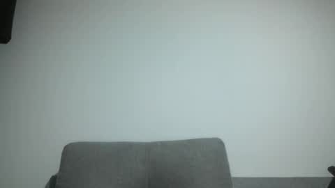 Snapshot of throwawayyourgun chatting on December 3, 2024, 9:34 pm Luka online show from December 3, 2024, 9:34 pm