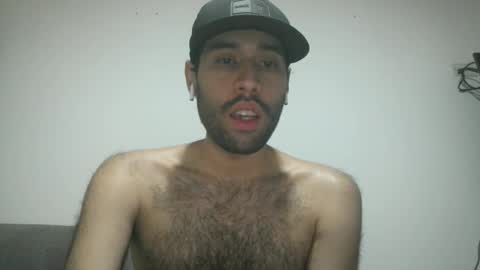 Snapshot of throwawayyourgun chatting on January 9, 2025, 4:39 pm Luka online show from January 9, 2025, 4:39 pm