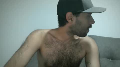 Snapshot of throwawayyourgun chatting on January 22, 2025, 3:18 pm Luka online show from January 22, 2025, 3:18 pm