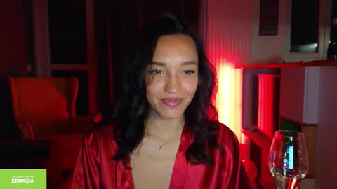 tia_j online show from October 4, 2025, 7:12 pm