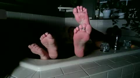 Snapshot of tiaafterdarkxo chatting on March 15, 2026, 2:28 am tiaafterdarkxo online show from March 15, 2026, 2:28 am